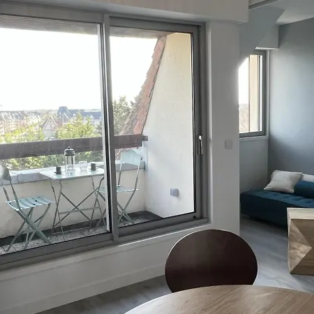 Apartment : Duplex Renove 2 Pieces, Acces Direct Plage, Fibre, Parking, Cuisine Equipee, 4 Pers. - Fr-1-487-351 Cabourg