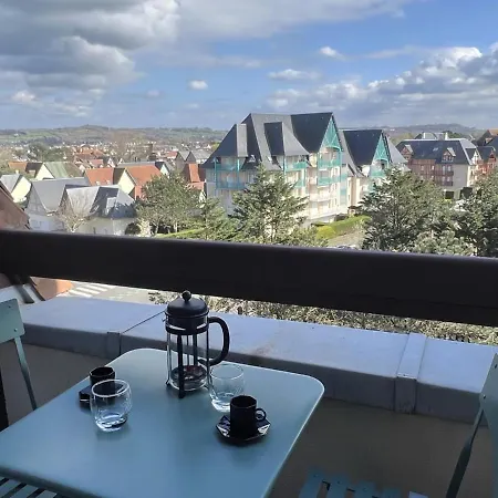 Apartment : Duplex Renove 2 Pieces, Acces Direct Plage, Fibre, Parking, Cuisine Equipee, 4 Pers. - Fr-1-487-351 Cabourg